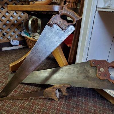 Many vintage saws