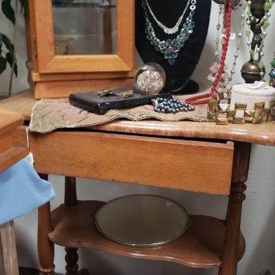 18880shandmade bedsidetable