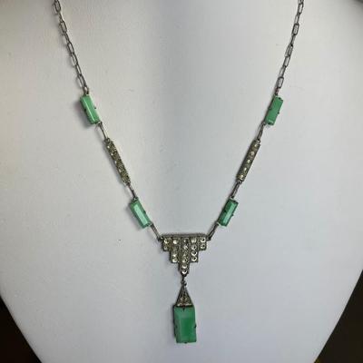 Antique Art Deco Green Glass Necklace