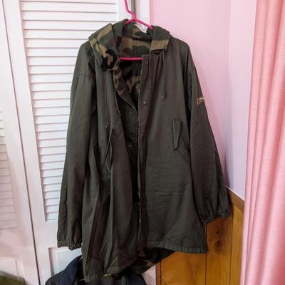 Various Brands Of Jackets Fleece Size Large/XL (BR3)