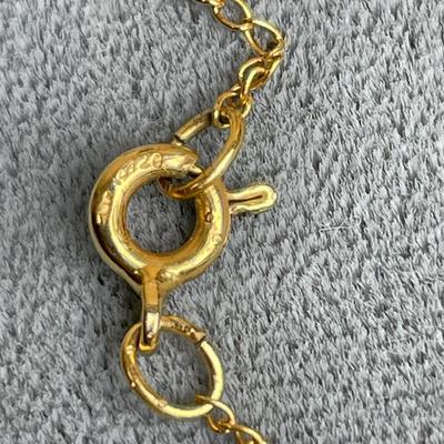 Vintage Carved shell Cameo Pin/Pendant Necklace