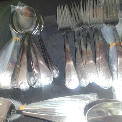 Reed & Barton Stainless Flatware- Approx 80 Pieces
