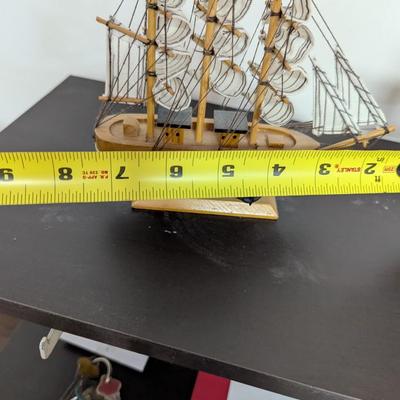 Wooden Sailboat Sailing Ship Models (O)
