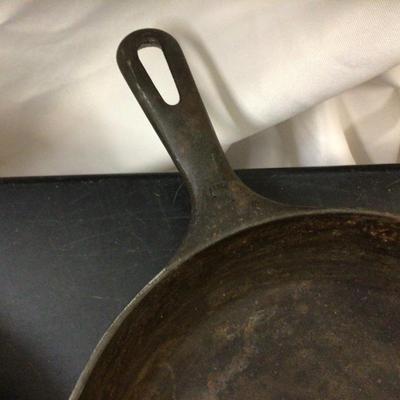 Griswold 8 and 5 Cast Iron Pan And Cast Iron Trivet