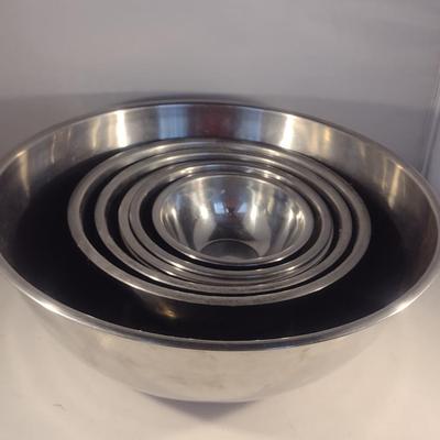 Six Stainless Mixing Bowls