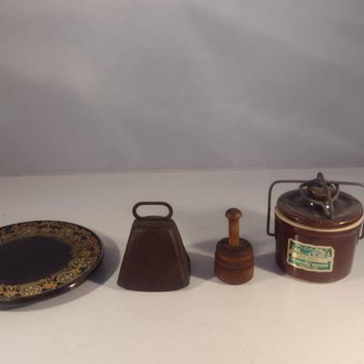 Assorted Milk/Dairy Accessories