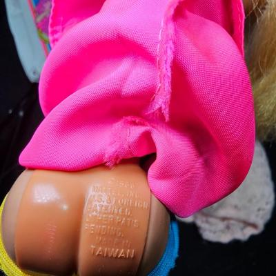 1976 Mattel Superstar Barbie fashion case with two barbie dolls - 1966 Mattel dolls with clothes
