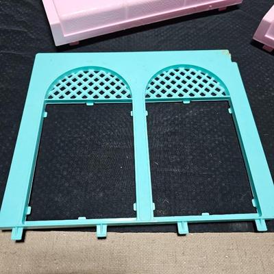 Vintage 1960s BIG Brand Barbie Doll Sand Dune Buggy Cruiser car with Vintage Teal Barbie Beauty Bath Tub and beds