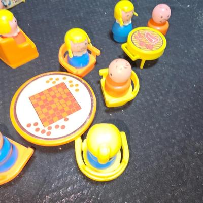 Vintage fisher Price little people with little people furniture and accessories
