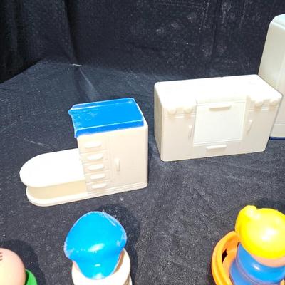 Vintage fisher Price little people with little people furniture and accessories
