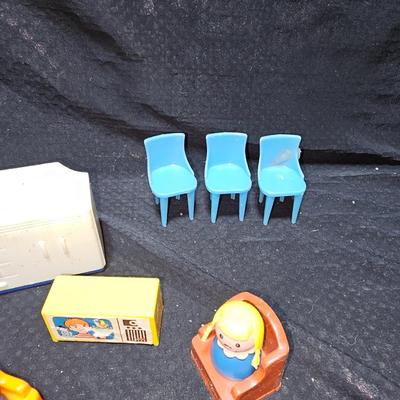 Vintage fisher Price little people with little people furniture and accessories
