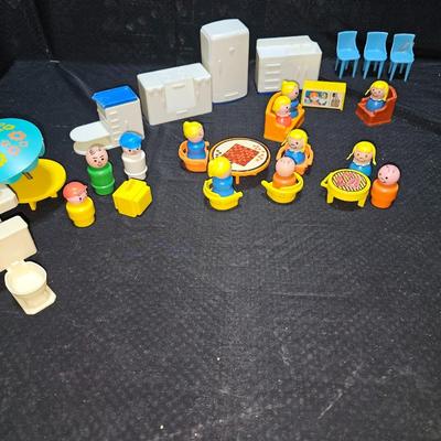 Vintage fisher Price little people with little people furniture and accessories