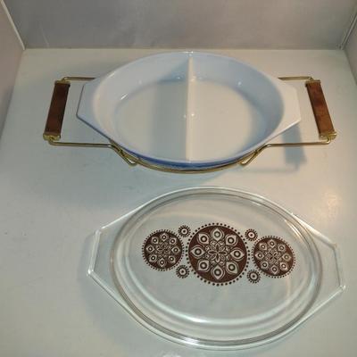 Vintage Pyrex 1 1/2 Quart Divided Vegetable Dish with Lid and Metal Stand