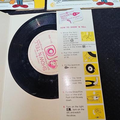 Disney Show N' Tell records, complete with slides - Peter Pan - Pinocchio - Winnie the pooh - Cinderella -Snow White