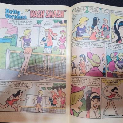 Vintage comic books - Richie Rich - Betty Veronica