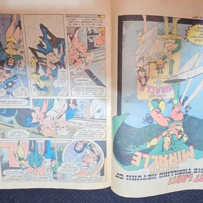 Vintage comic books - Lois Lane - Freedom Fighters - Batman - Atom and Flash and others too!