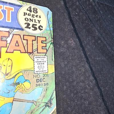 Vintage comic books - Lois Lane - Freedom Fighters - Batman - Atom and Flash and others too!