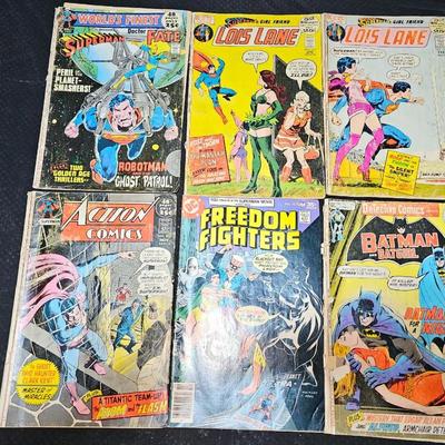 Vintage comic books - Lois Lane - Freedom Fighters - Batman - Atom and Flash and others too!