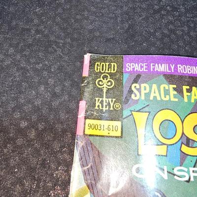 Vintage comic books - Mad - Sad Sack Sarge - Army and War Rock - Baby Snoots - Lost in Space