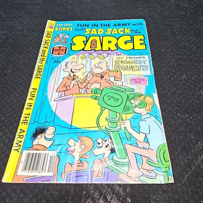 Vintage comic books - Mad - Sad Sack Sarge - Army and War Rock - Baby Snoots - Lost in Space