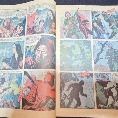 Vintage comic books - Mad - Sad Sack Sarge - Army and War Rock - Baby Snoots - Lost in Space
