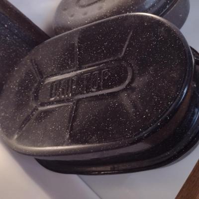 Collection of Speckled Enameled Metal Bakeware- Covered Roasters and Baking Pan