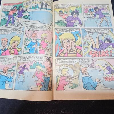 Vintage comic books - Archie's