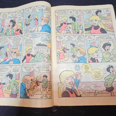 Vintage comic books - Archie's