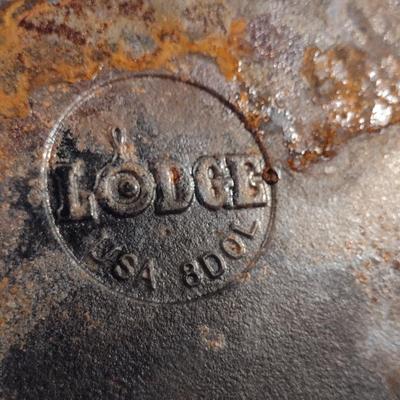 Lodge Cast Iron Dutch Oven 8 DOL with Lid