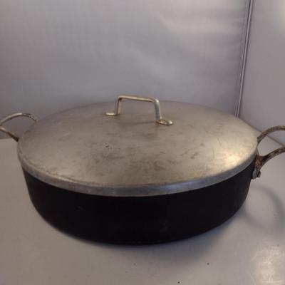 Large Magnalite Pan with Lid- 14 Inch