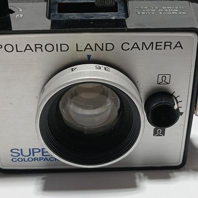 Vintage Polaroid Land Camera Super Color Pack 1973 with some accessories and case