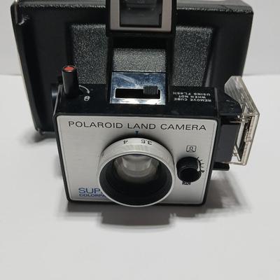 Vintage Polaroid Land Camera Super Color Pack 1973 with some accessories and case