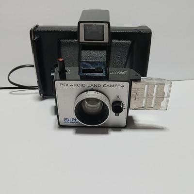 Vintage Polaroid Land Camera Super Color Pack 1973 with some accessories and case