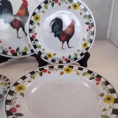 Rooster Design Plastic Dinnerware- 20 Pieces