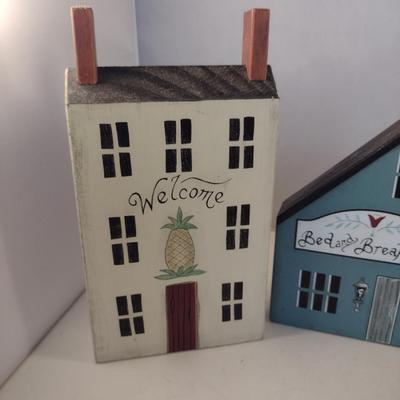 Four Bob Huffman Signed Folk Art Primitive Buildings