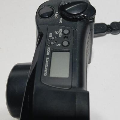 Olympus superzoom 760 camera with case and instructions