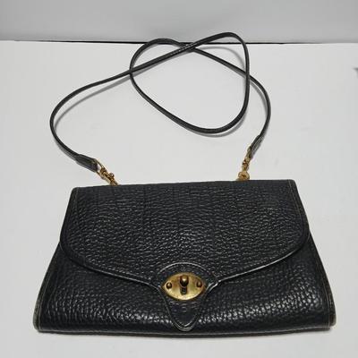 Vintage 90's Dooney & Bourke Black purse Shoulder bag All weather Leather