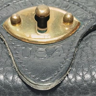 Vintage 90's Dooney & Bourke Black purse Shoulder bag All weather Leather