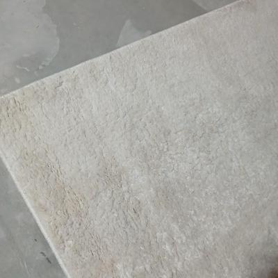 Nice and soft Mainstays 60" x 84" Area rug