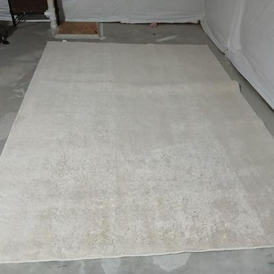 Nice and soft Mainstays 60" x 84" Area rug