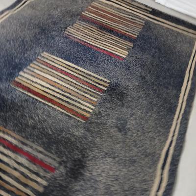 Jewel Stripes designed Navy blue 5'3" x 7'7" Area rug