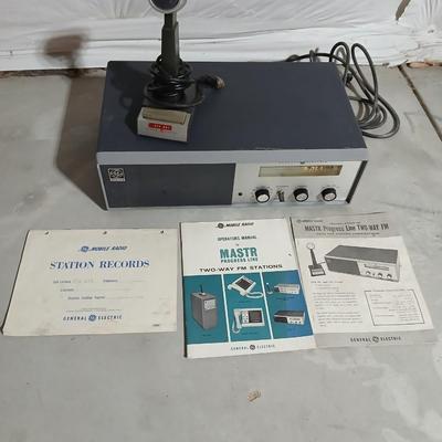 Mobile radio Mastr Progress line two-way FM Stations with magnetic microphone Tested and has volume.