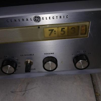 Mobile radio Mastr Progress line two-way FM Stations with magnetic microphone Tested and has volume.