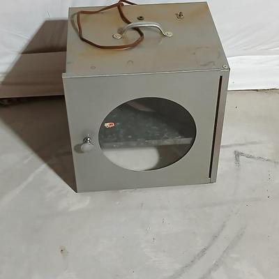 Chemical thermometer TH-2 with machine that has a galvanized metal tray inside