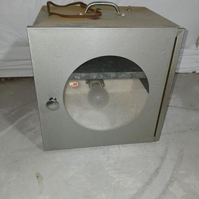Chemical thermometer TH-2 with machine that has a galvanized metal tray inside