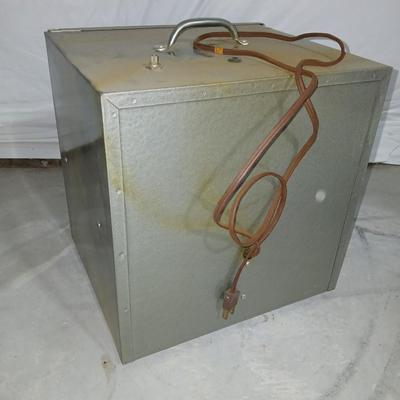 Chemical thermometer TH-2 with machine that has a galvanized metal tray inside