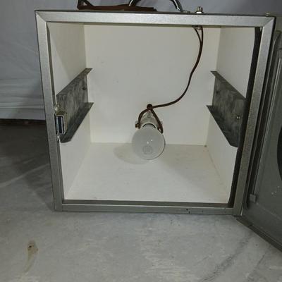 Chemical thermometer TH-2 with machine that has a galvanized metal tray inside