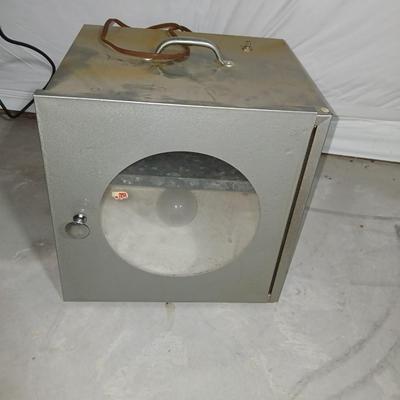 Chemical thermometer TH-2 with machine that has a galvanized metal tray inside