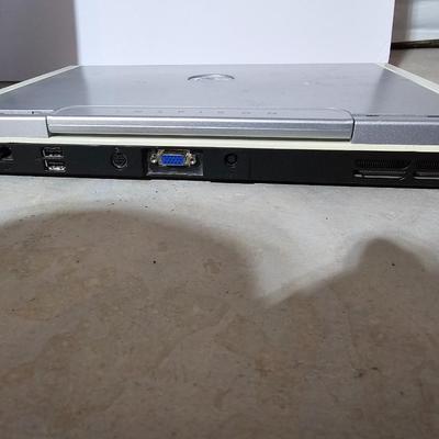 Three vintage laptops for parts or repair - Unknown / unworking condition with power cords