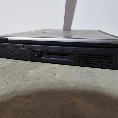 Three vintage laptops for parts or repair - Unknown / unworking condition with power cords